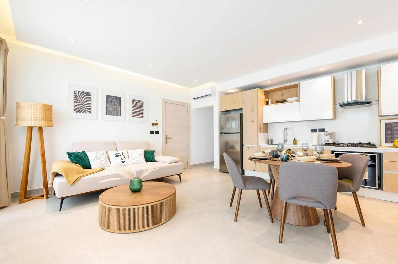 Aqua Esmeralda: a furnished home in a beachfront residence