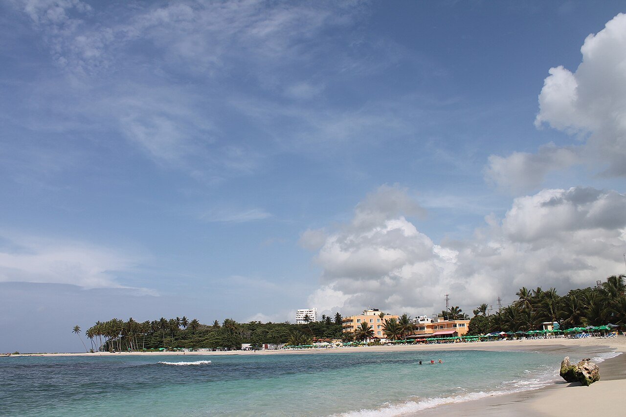 Rivage au centre de Juan Dolio